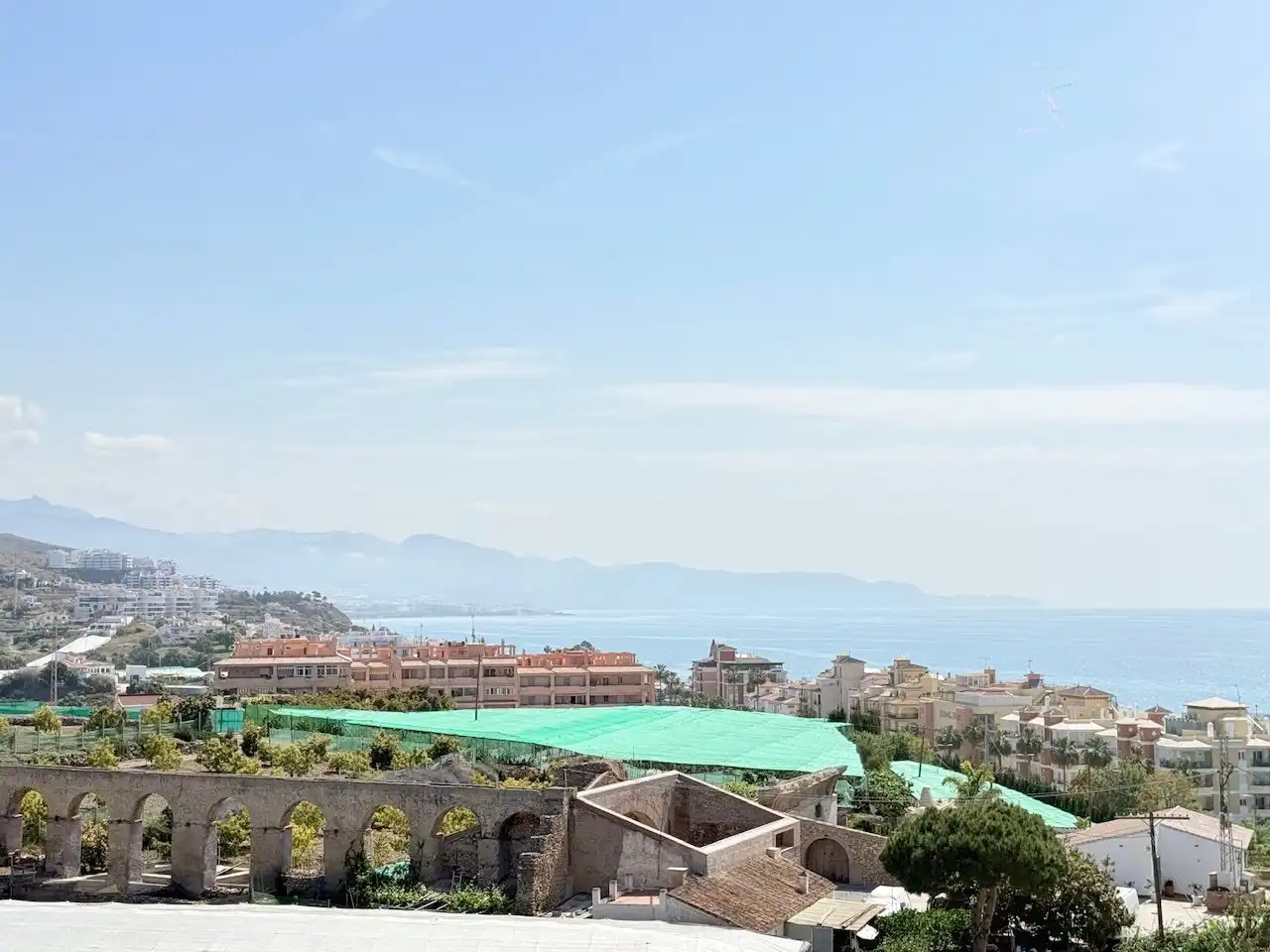 Vista exterior de Ático en venta en Torrox con Aire acondicionado, Calefacción y Trastero