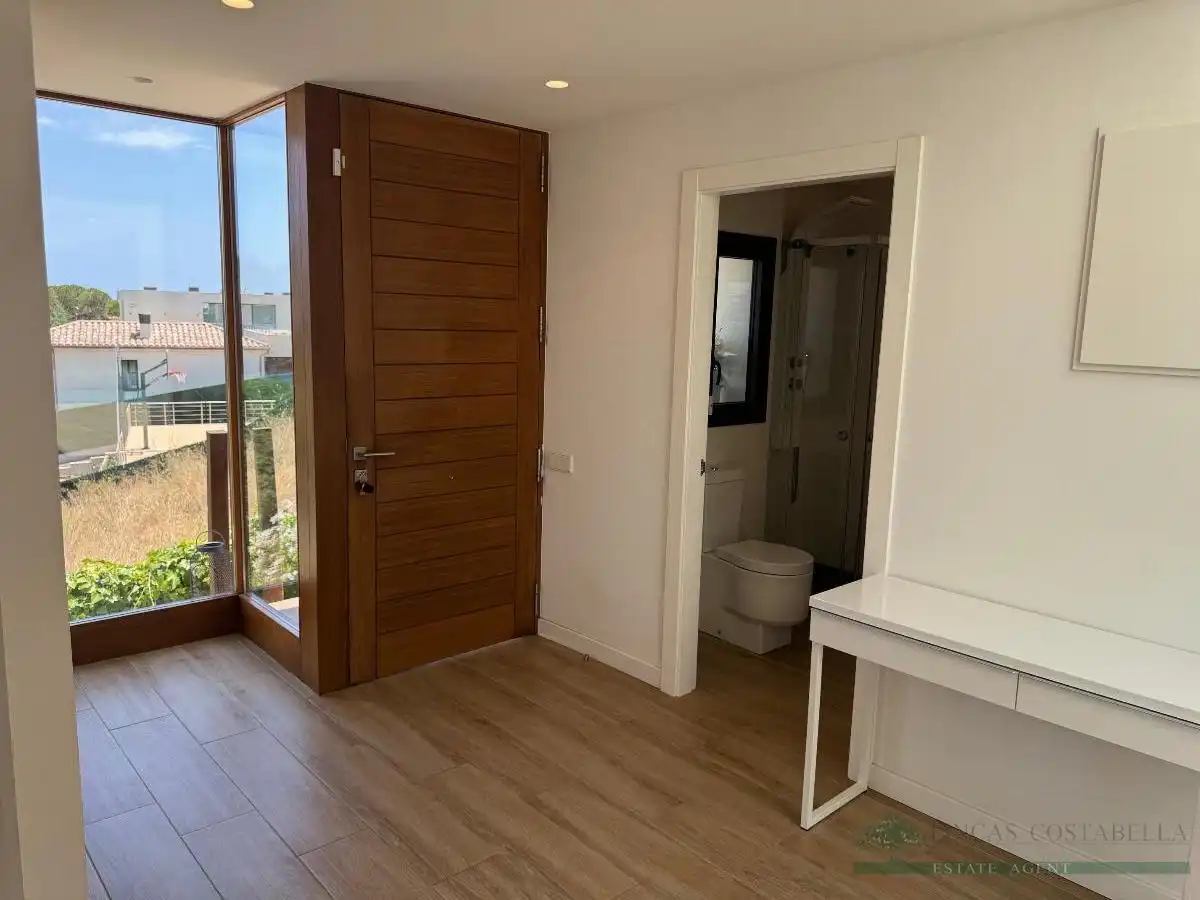 Casa amb piscina en venda a Torre Valentina - Mas Vilar de La Mutxada - Treumal, imagen 17