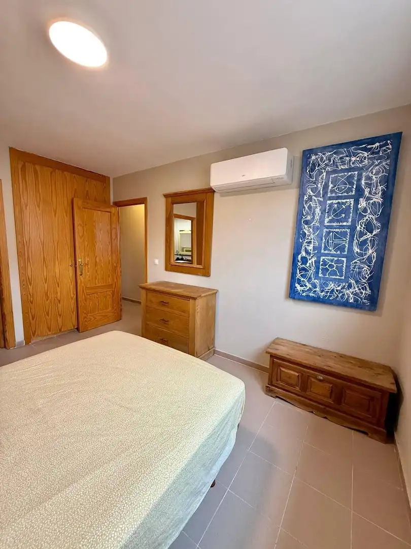 Dormitori de Apartament en venda en Villajoyosa / La Vila Joiosa amb Aire condicionat, Terrassa i Balcó