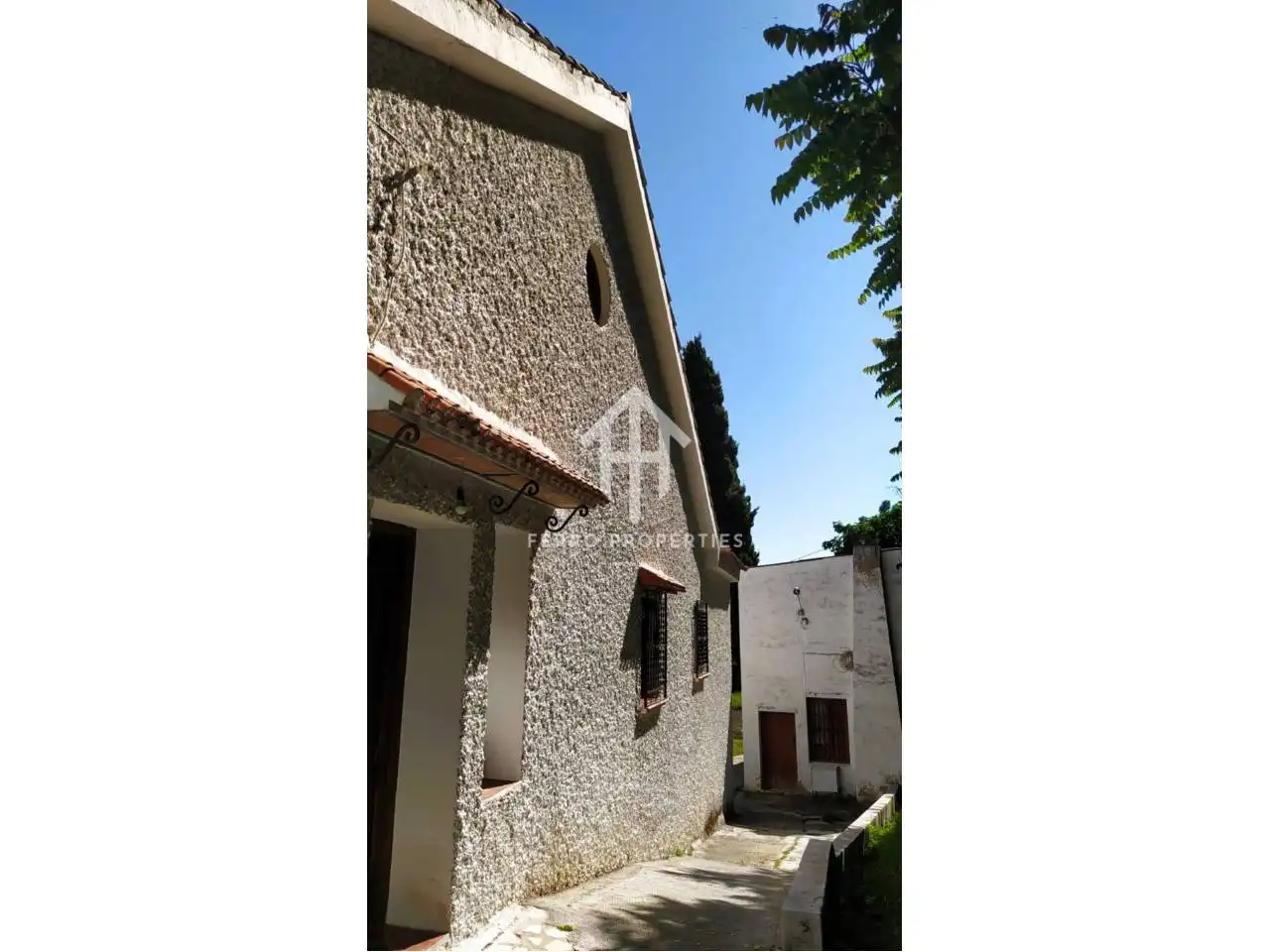 Exterior view of Country homes for sale in Loja  with Heating, Private garden and Swimming Pool