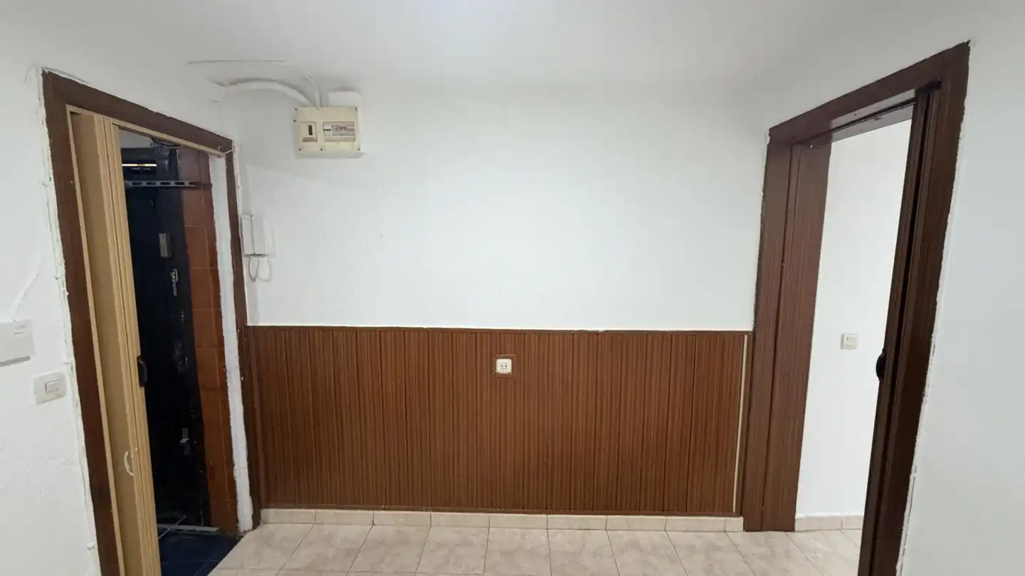 Flat for sale in Calle Manuel Maroto