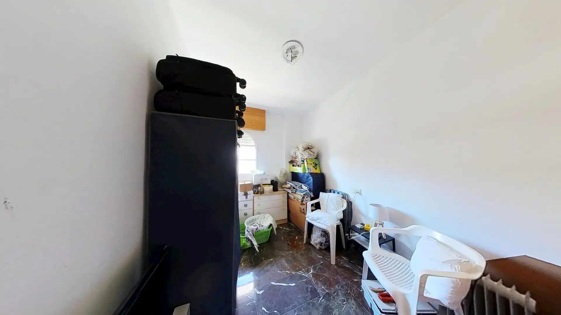 Wohnungen zum Verkauf in Gualchos mit Klimaanlage, Terrasse und Abstellraum