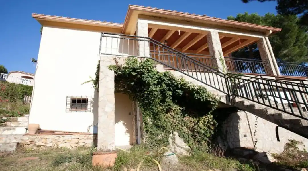 Detached house for sale in Carrer Navarra, imagen 2