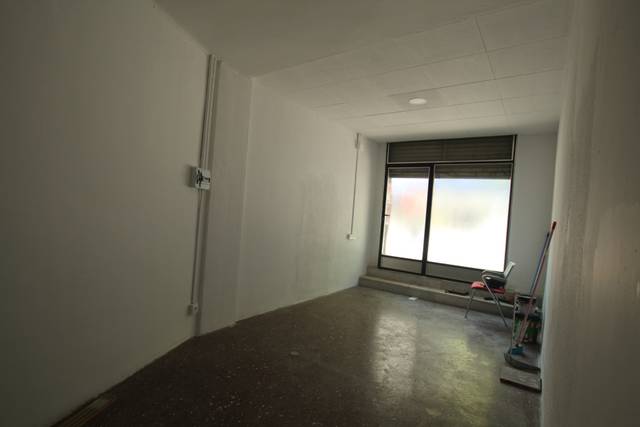 Local comercial en Venta en Carrer de los Castillejos en Sagrada Família