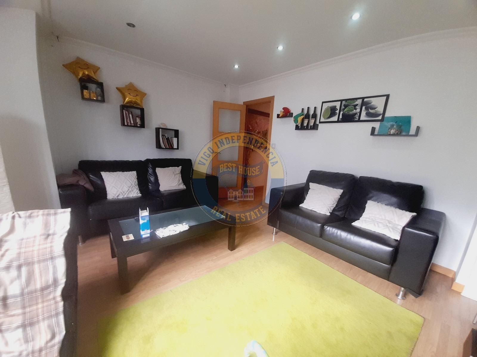 Living room of Flat for sale in Vigo   with Heating and Storage room