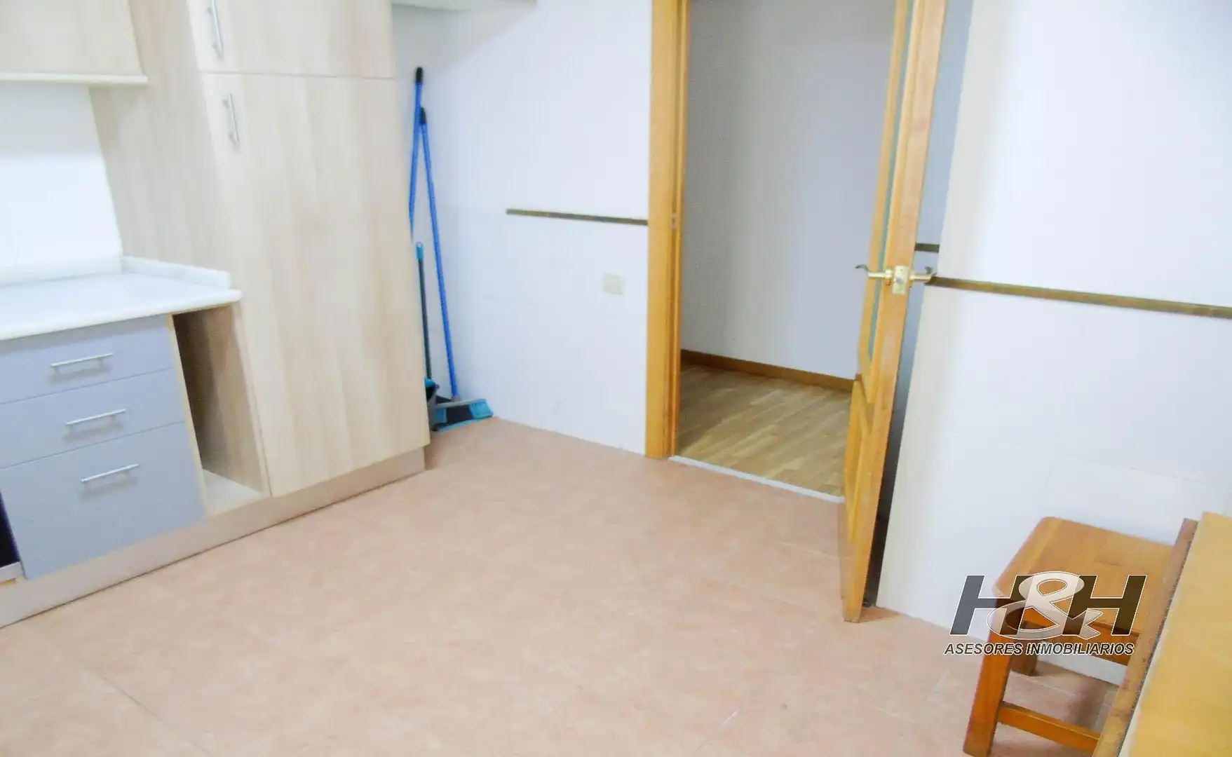 Pis de lloguer en Burjassot amb Parquet i Balcó
