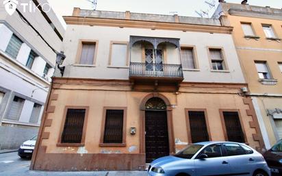 Vista exterior de Casa o xalet en venda en La Línea de la Concepción amb Terrassa i Balcó