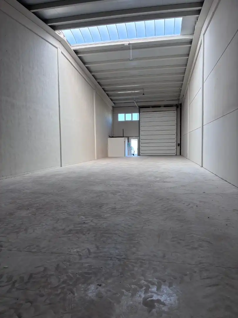 Fabrikhallen zur Miete in Calahorra