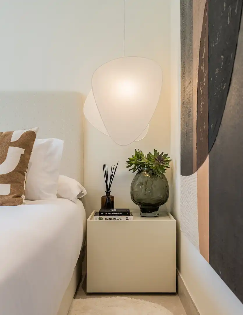 Habitación de Planta baja en venta en Estepona con Terraza, Piscina y Balcón