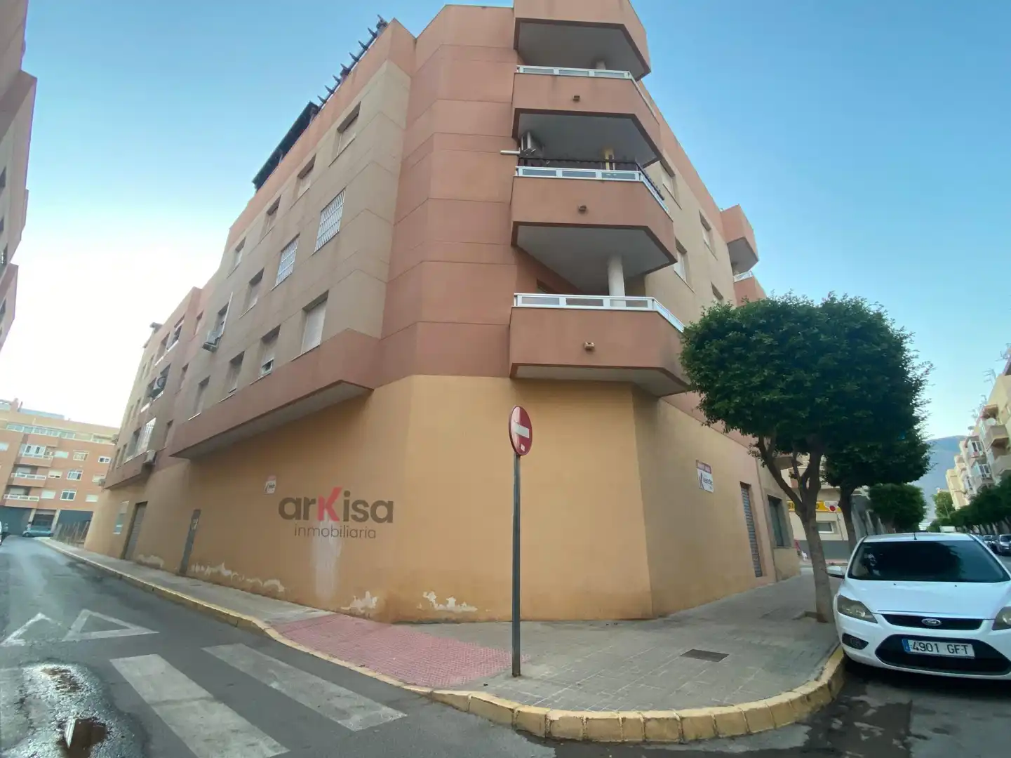 Local comercial en venda a El Ejido Ciudad