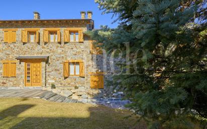 Exterior view of Single-family semi-detached for sale in Fontanals de Cerdanya  with Heating, Private garden and Parquet flooring