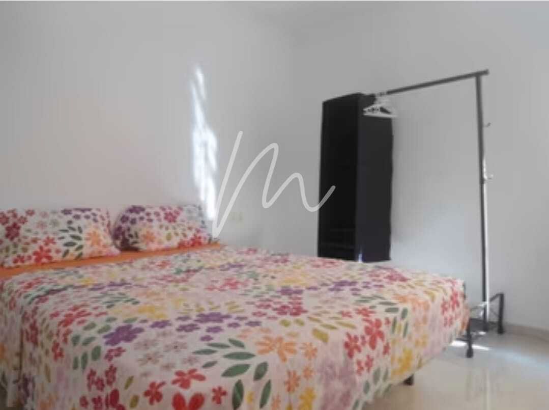 Dormitori de Pis en venda en  Valencia Capital amb Calefacció i Moblat