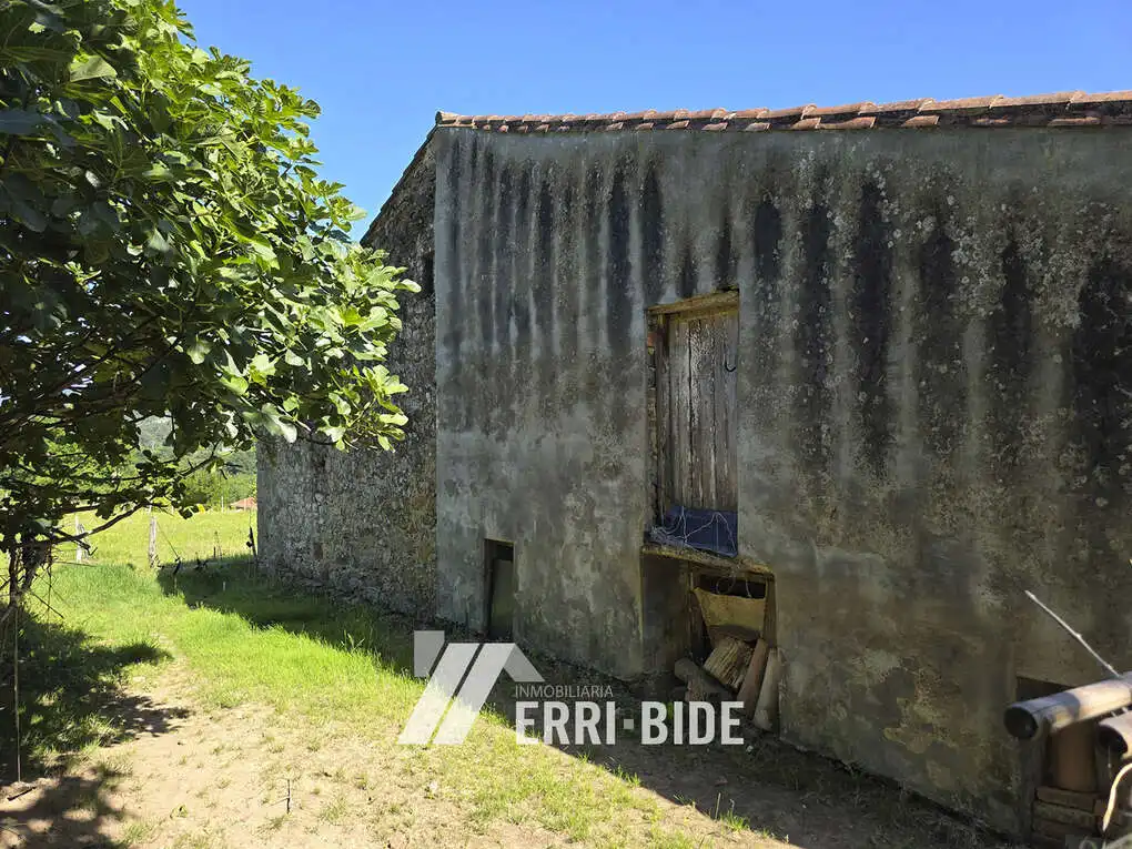 Außenansicht von Country house zum Verkauf in Maruri-Jatabe mit Privatgarten und Abstellraum