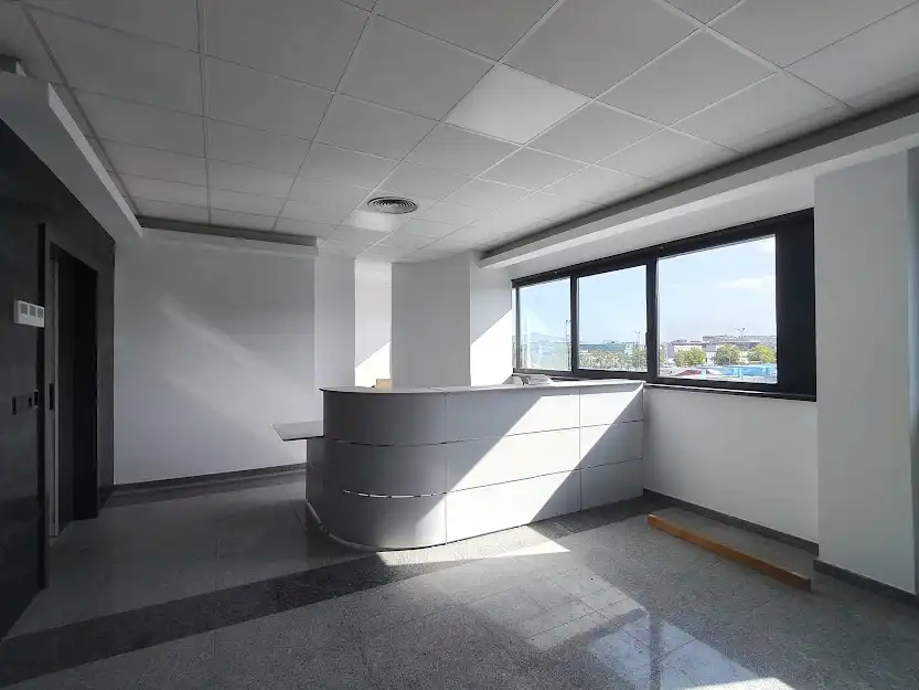 Gebäude zur Miete in El Prat de Llobregat