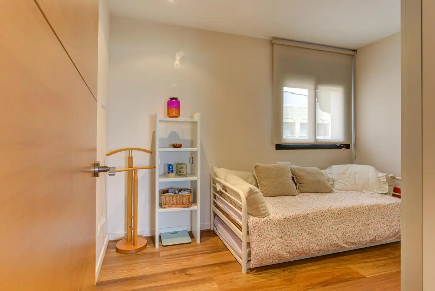 Schlafzimmer von Haus oder Chalet zum Verkauf in Castelldefels mit Klimaanlage, Heizung und Privatgarten