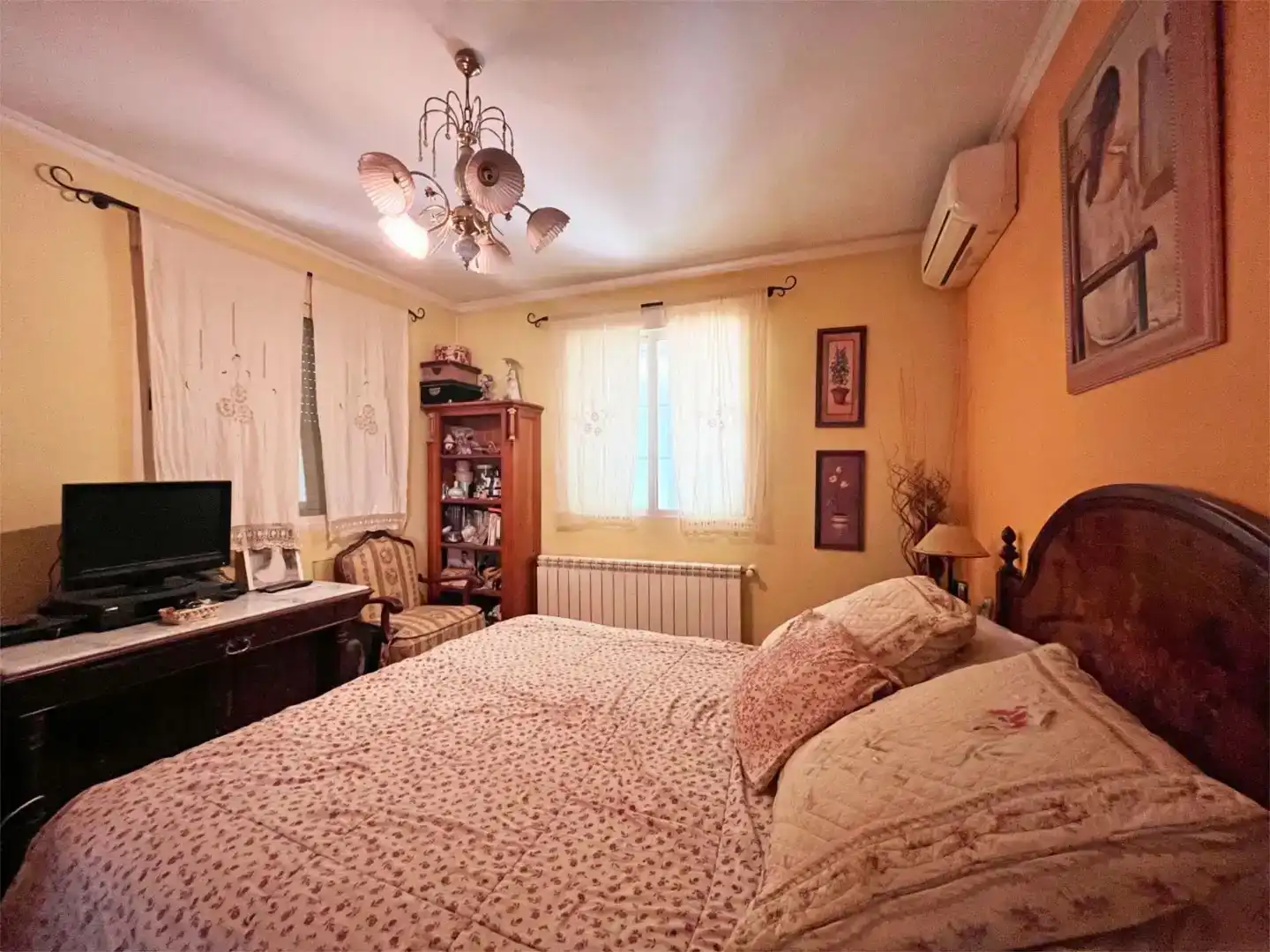 Dormitori de Casa o xalet en venda en Villanueva del Pardillo amb Aire condicionat, Jardí privat i Parquet