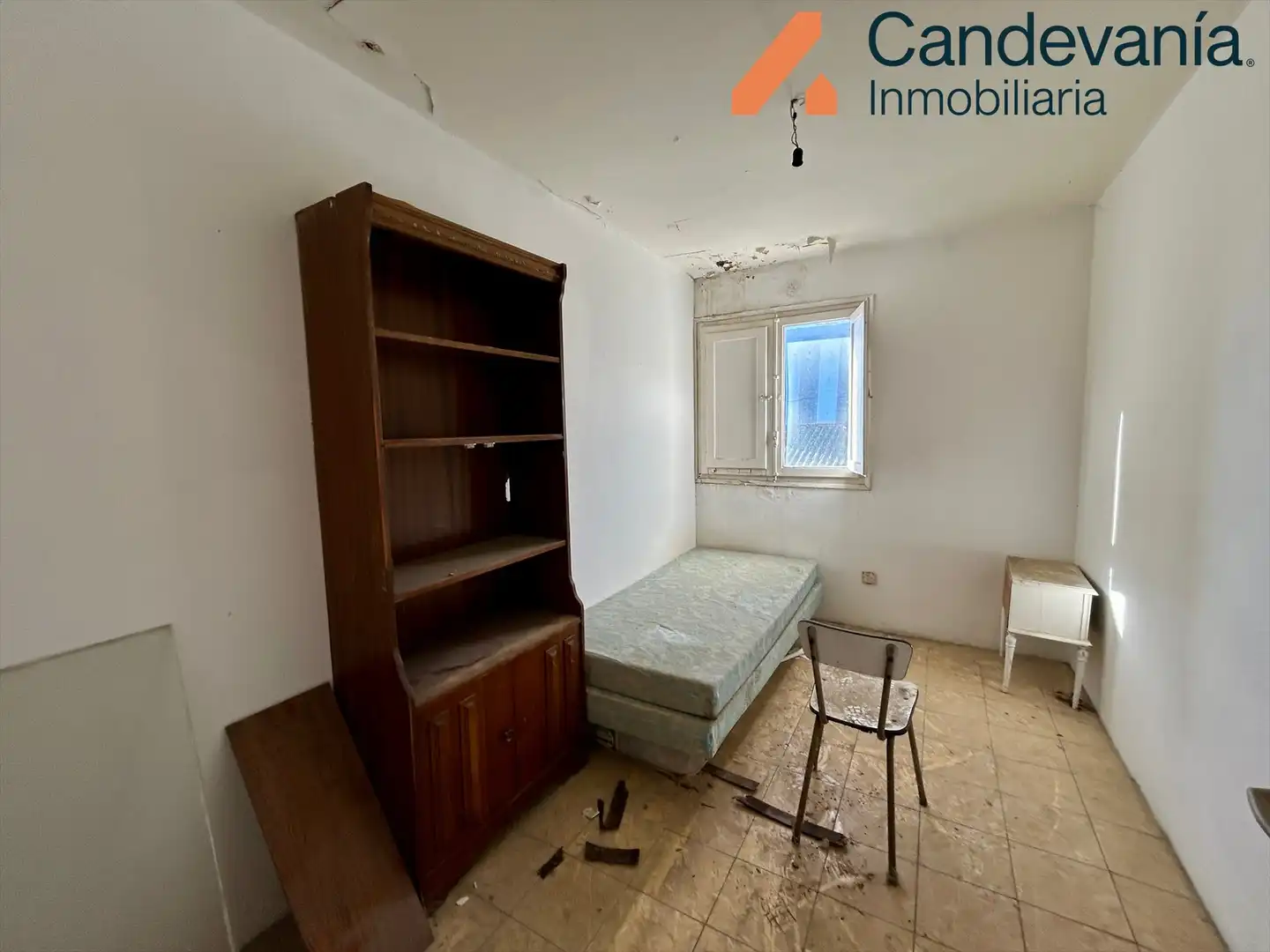 Habitación de Nave industrial en venta en Zuera