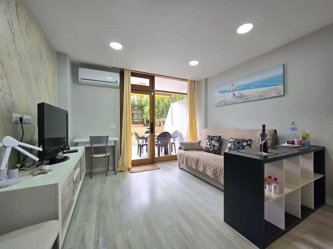 Living room of Apartments for rent in San Bartolomé de Tirajana  with Air Conditioner, Terrace and Furnished