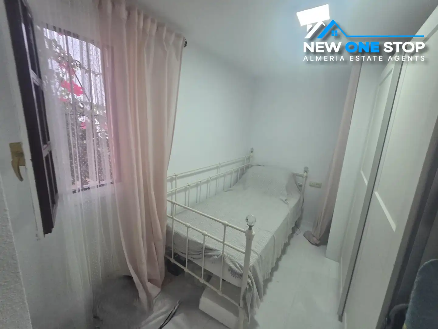 Dormitori de Apartament en venda en Mojácar amb Aire condicionat, Calefacció i Jardí privat