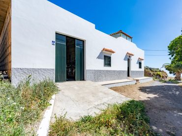 Casa rustica con balcone in vendita a Carretera Barranco de Icor 2