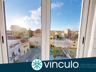 Flat with balcony for sale in Plaza de la Misericordia