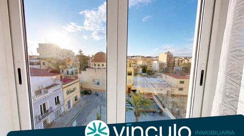 Excelente vivienda luminosa con VISTAS DESPEJADAS.