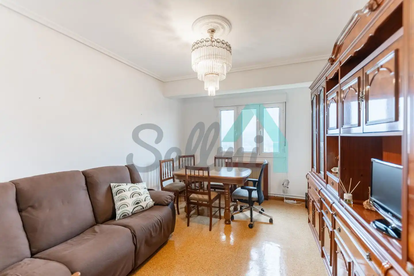 Wohnzimmer von Wohnung zur Miete in Oviedo  mit Heizung, Parkett und Terrasse