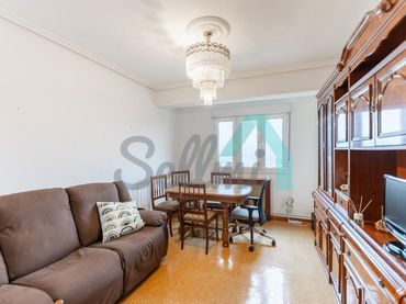 Wohnung mit Aufzug zur Miete in Calle Rector Leopoldo Alas Hijo