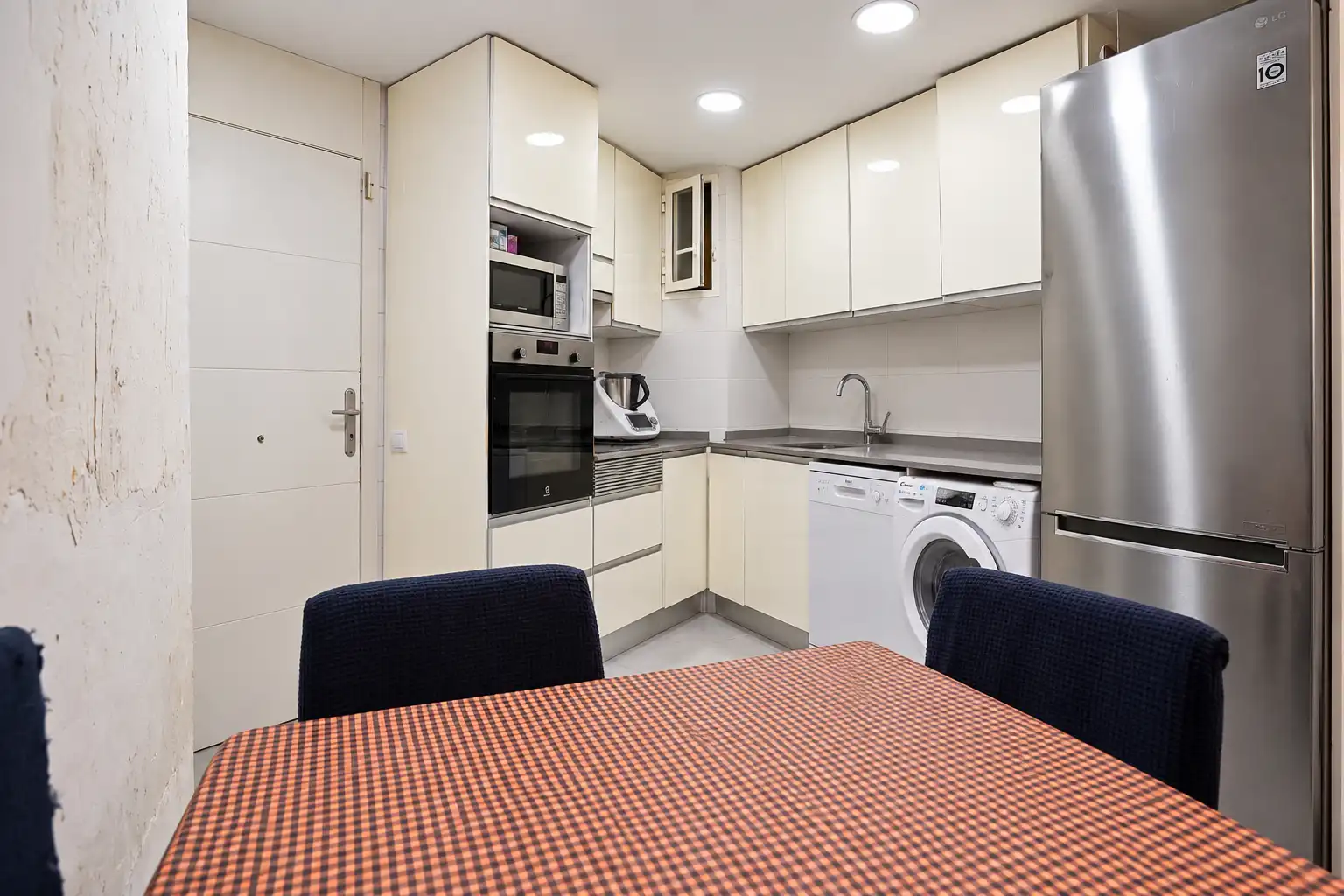 Cocina de Piso en venta en La Pineda