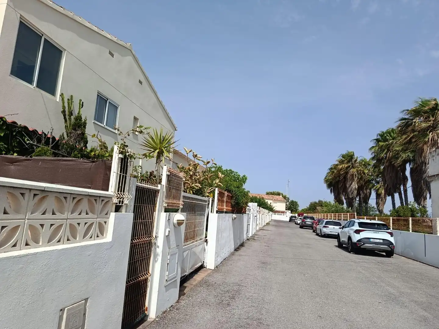 Exterior view of Detached homes for sale in Almazora / Almassora  with Air Conditioner and Community pool