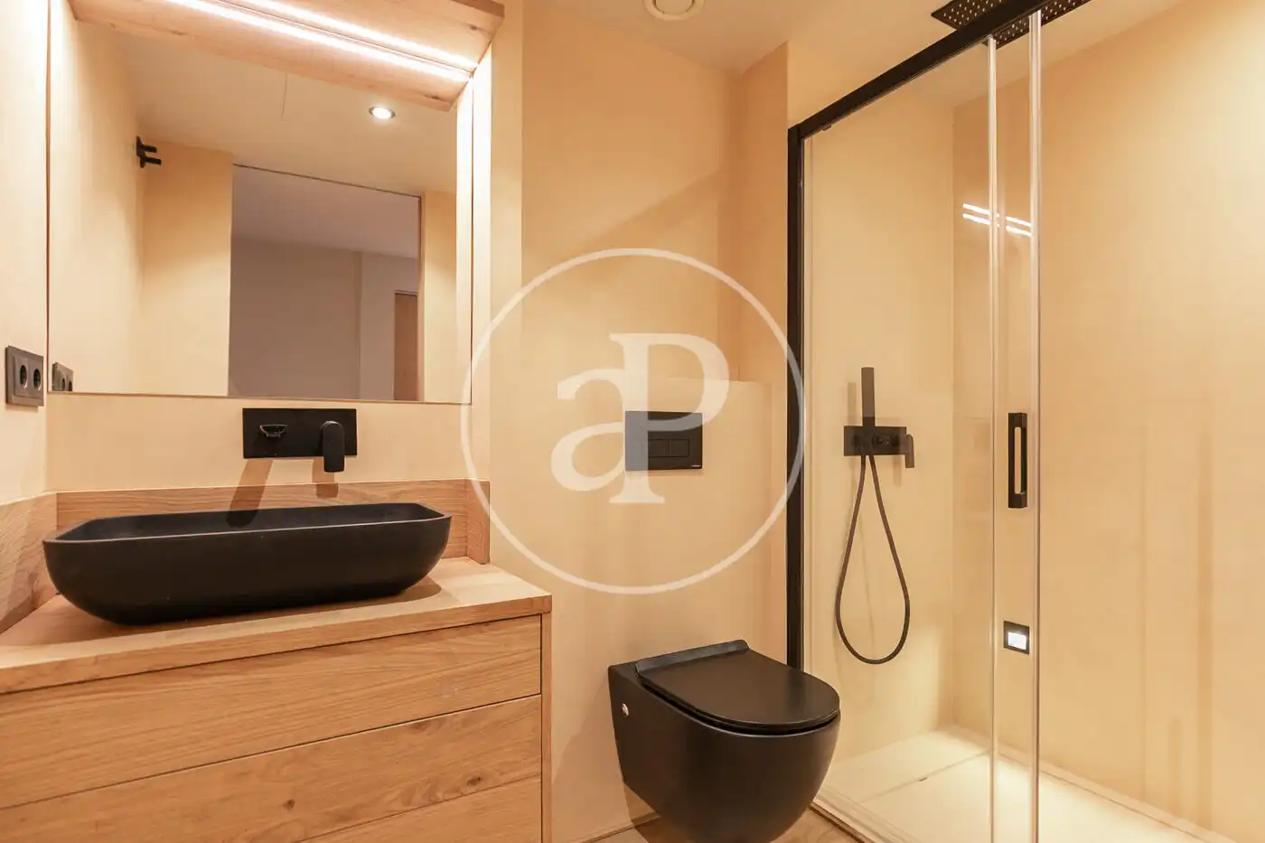 Baño de Dúplex en venta en Barcelona con Aire acondicionado, Calefacción y Terraza