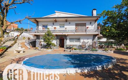 Exterior view of House or chalet for sale in Terrassa  with Air Conditioner, Private garden and Swimming Pool