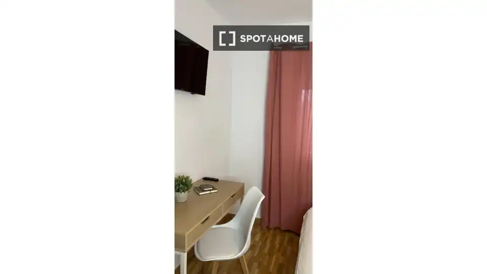 Dormitori de Apartament per a compartir en Vigo  amb Aire condicionat, Calefacció i Terrassa