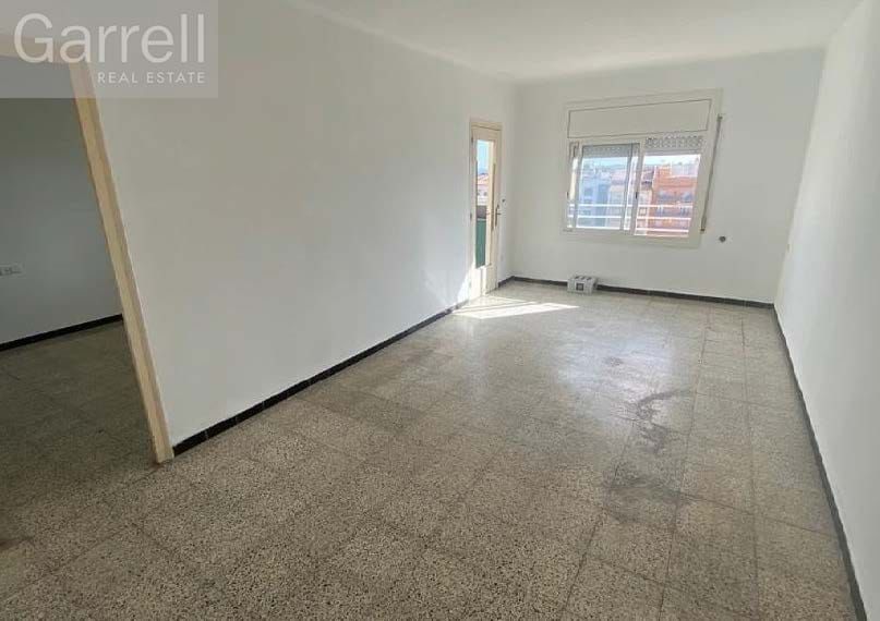 Vista exterior de Pis en venda en Figueres