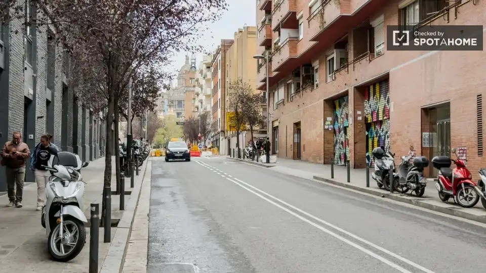 Exterior view of Flat for rent in Barcelona  with Air Conditioner, Heating and Furnished