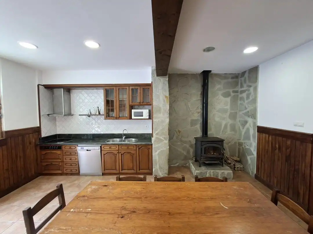 Cocina de Piso en venta en Mañaria con Calefacción y Balcón
