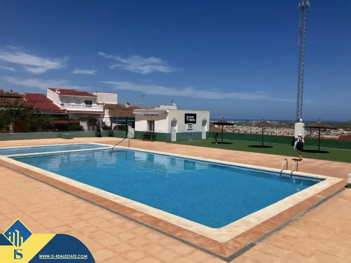 Piscina de Estudio en venta en Rojales con Aire acondicionado, Calefacción y Terraza