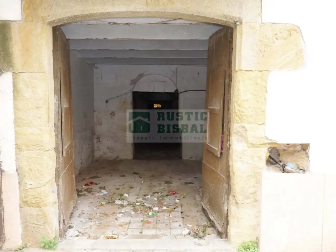 Local comercial en venta en La Bisbal d'Empordà