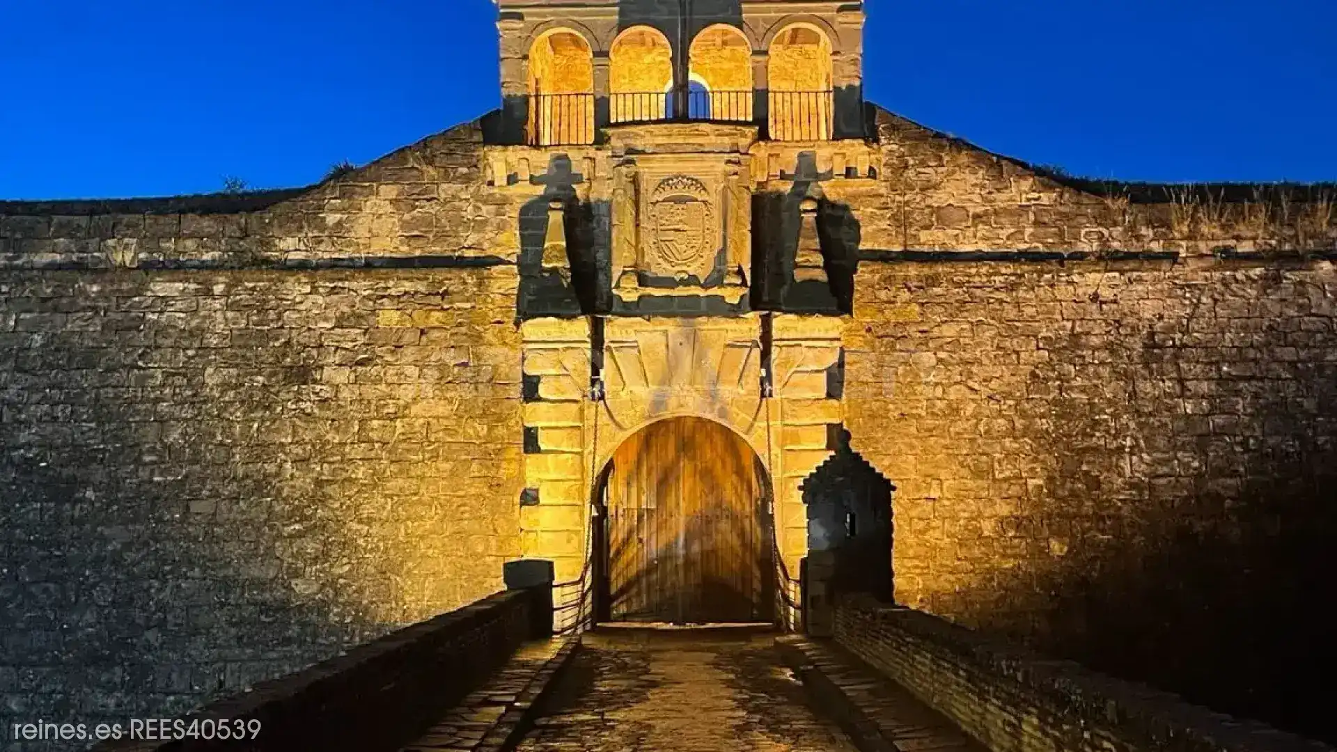 Vista exterior de Piso en venta en Jaca con Calefacción, Terraza y Amueblado
