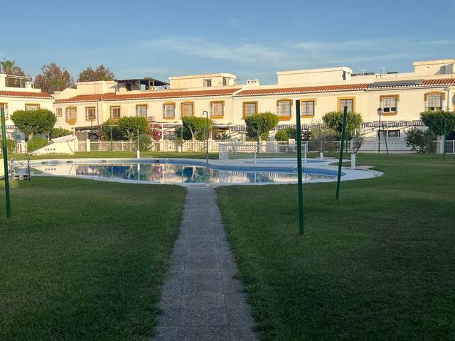 Casa adosada en Venta en Urbanizacion  Urbanizacion Mare Nostrum 2, 317 en Salobreña Costa