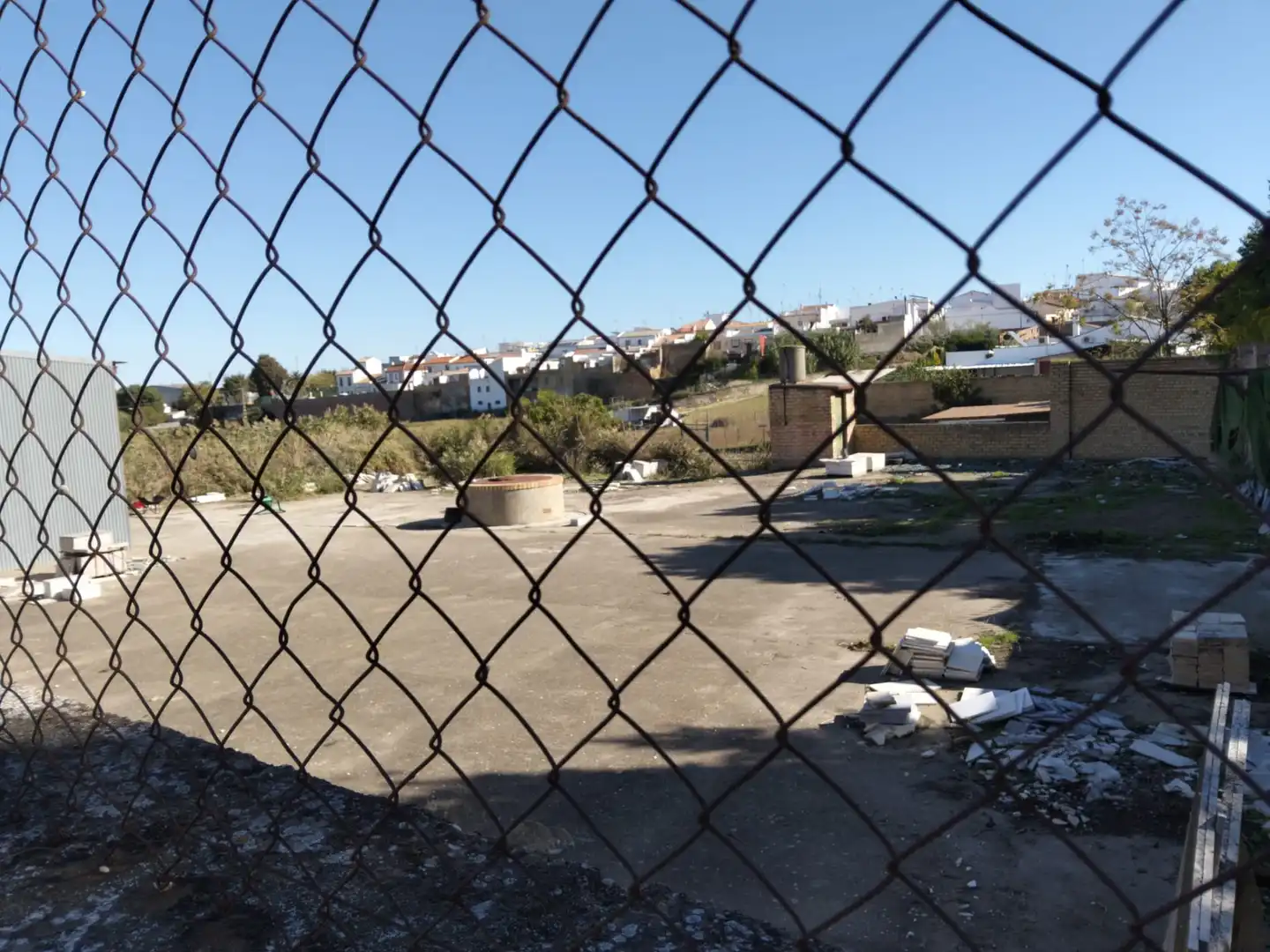 Vista exterior de Terreny industrial en venda en Albaida del Aljarafe