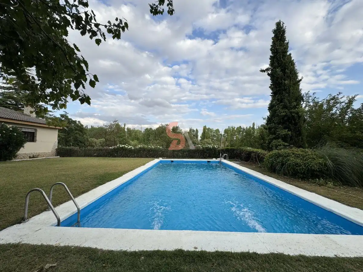 Jardín de Casa o chalet en venta en Cubillas de Santa Marta con Calefacción, Jardín privado y Terraza