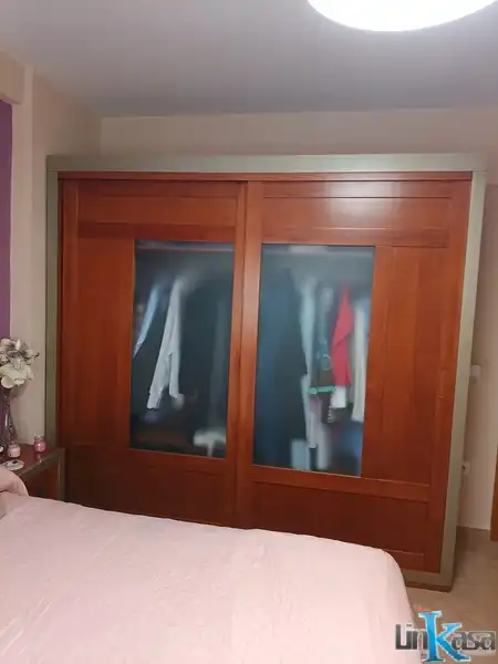 Casa adosada en venda en Linares amb Calefacció, Traster i Piscina