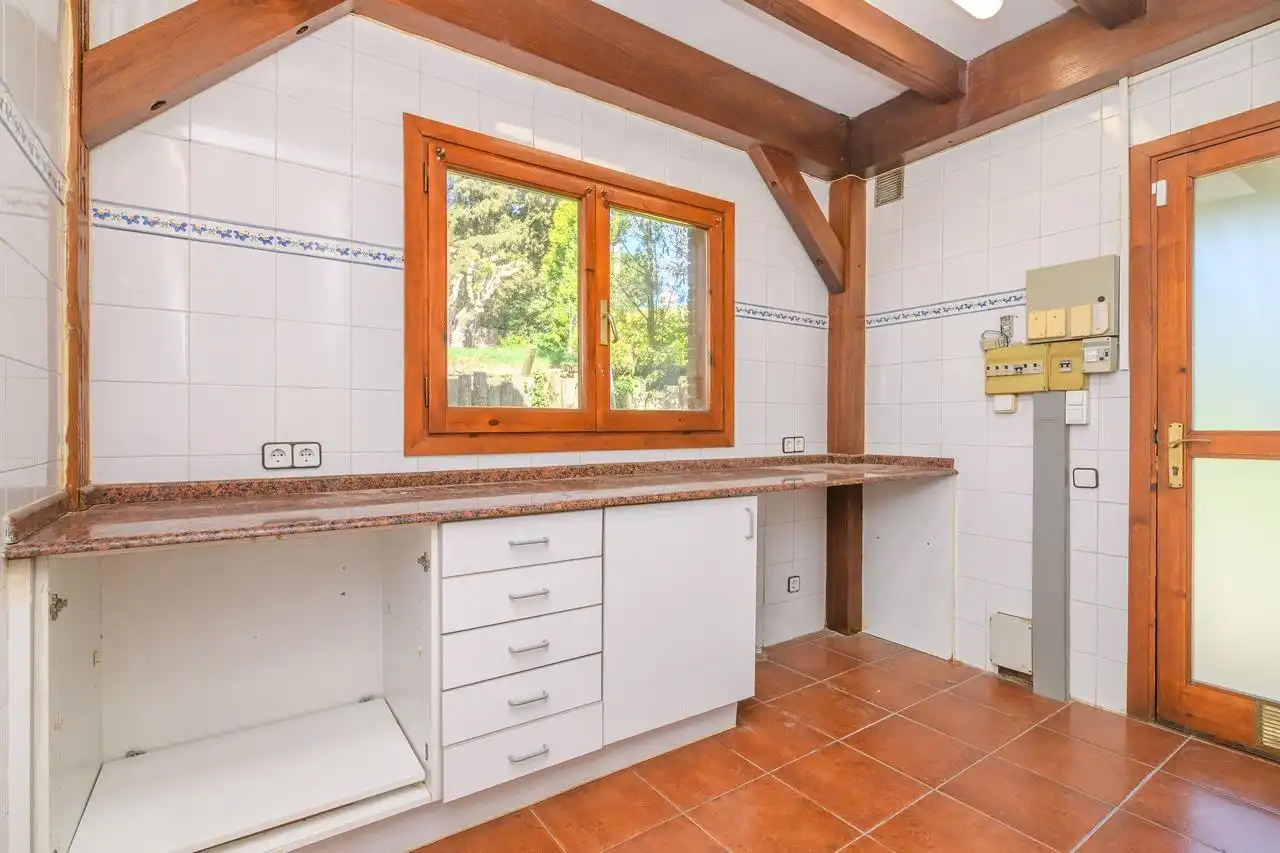 Cuina de Casa o xalet en venda en Lliçà d'Amunt amb Aire condicionat, Terrassa i Traster