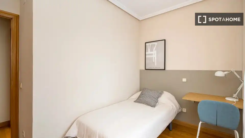 Habitación en Conde Orgaz - Piovera