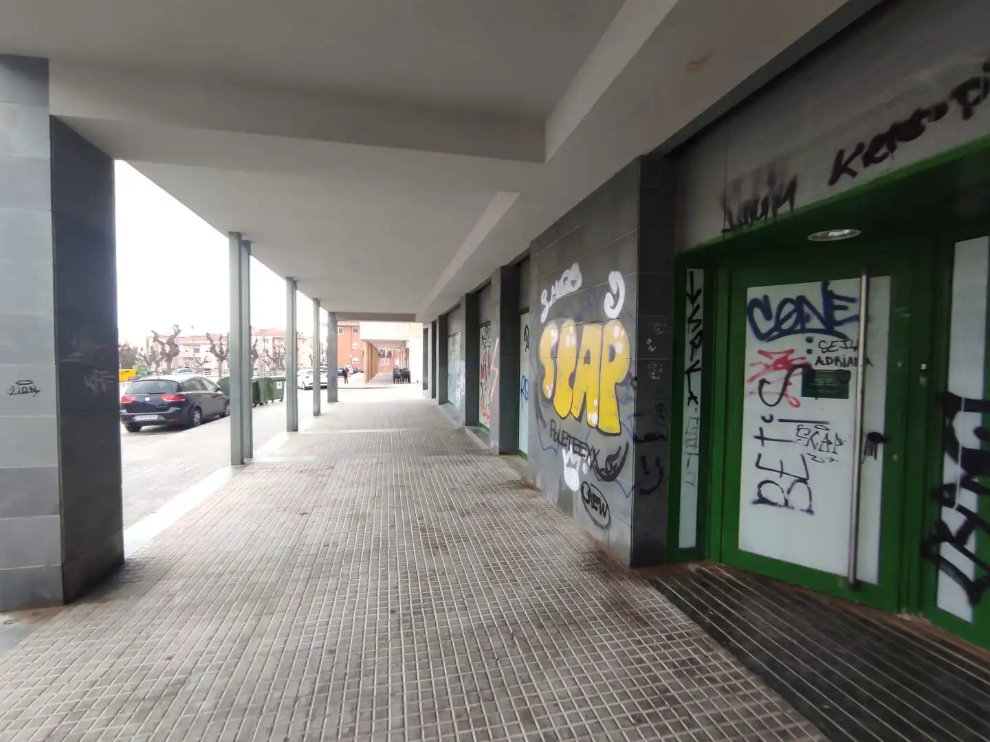 Locale commerciale in vendita a Rb Pau Casals, imagen 8