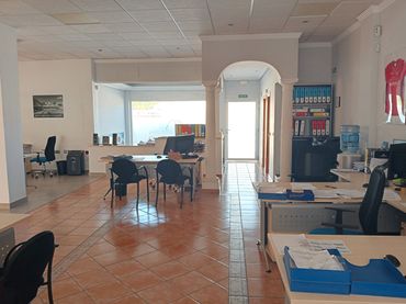 Locale commerciale in vendita a San Rafael - Nucia Park