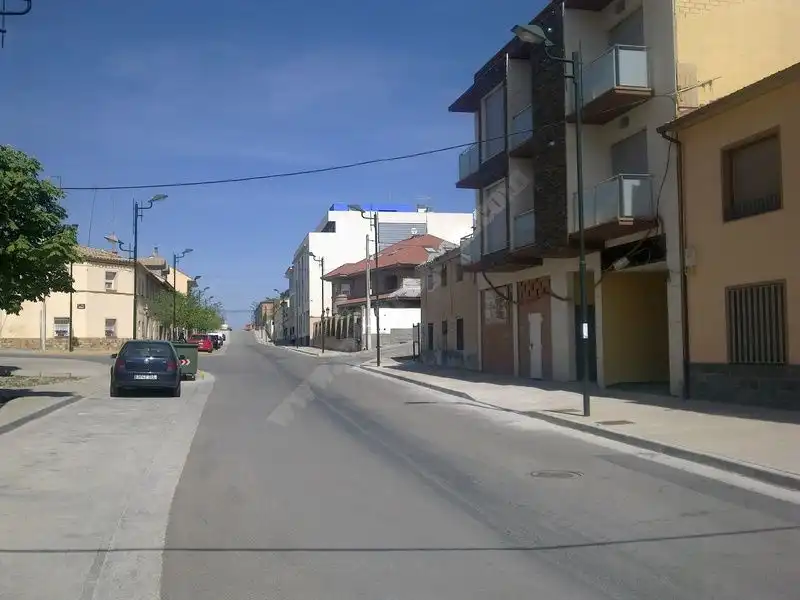 Local comercial en venda a --