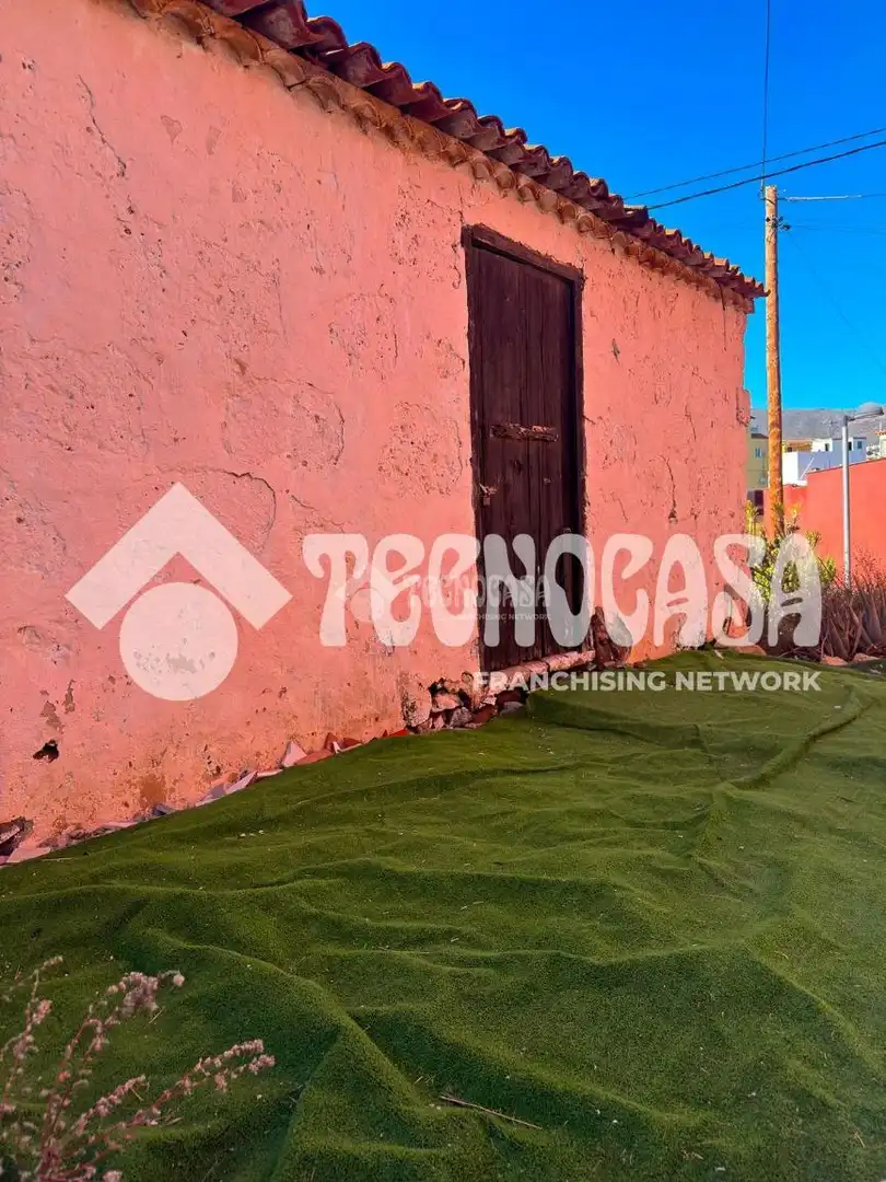 Vista exterior de Casa o xalet en venda en Arona