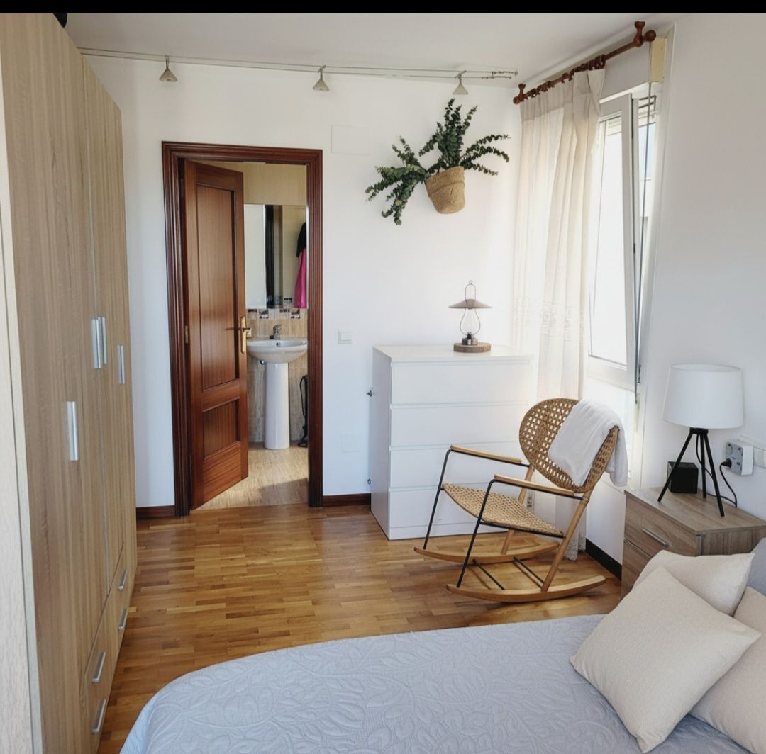 Dormitori de Pis en venda en Avilés amb Calefacció i Traster